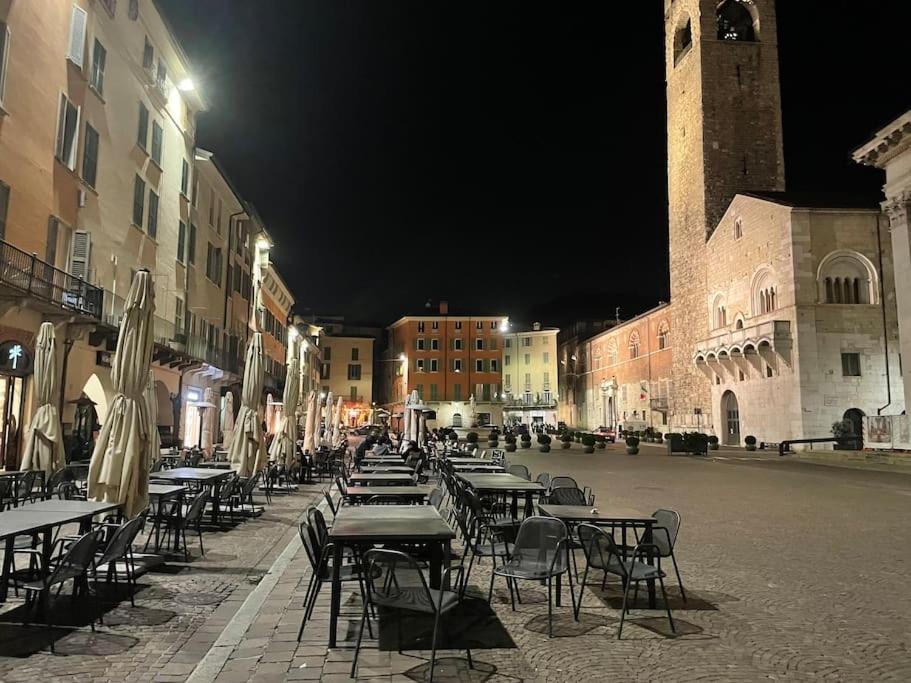 Duomo Apartment Brescia Ngoại thất bức ảnh